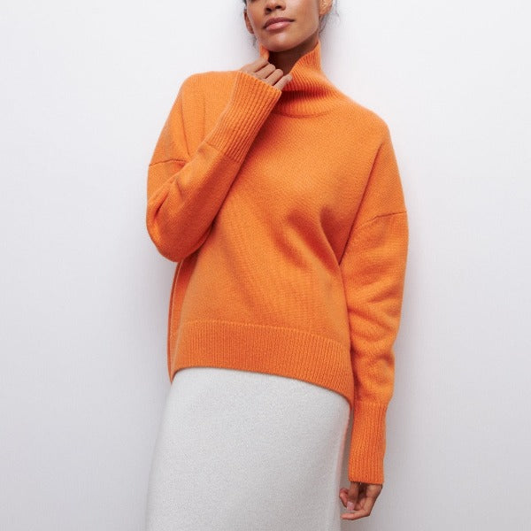 Klára | Elegant knitted roll neck for cold days