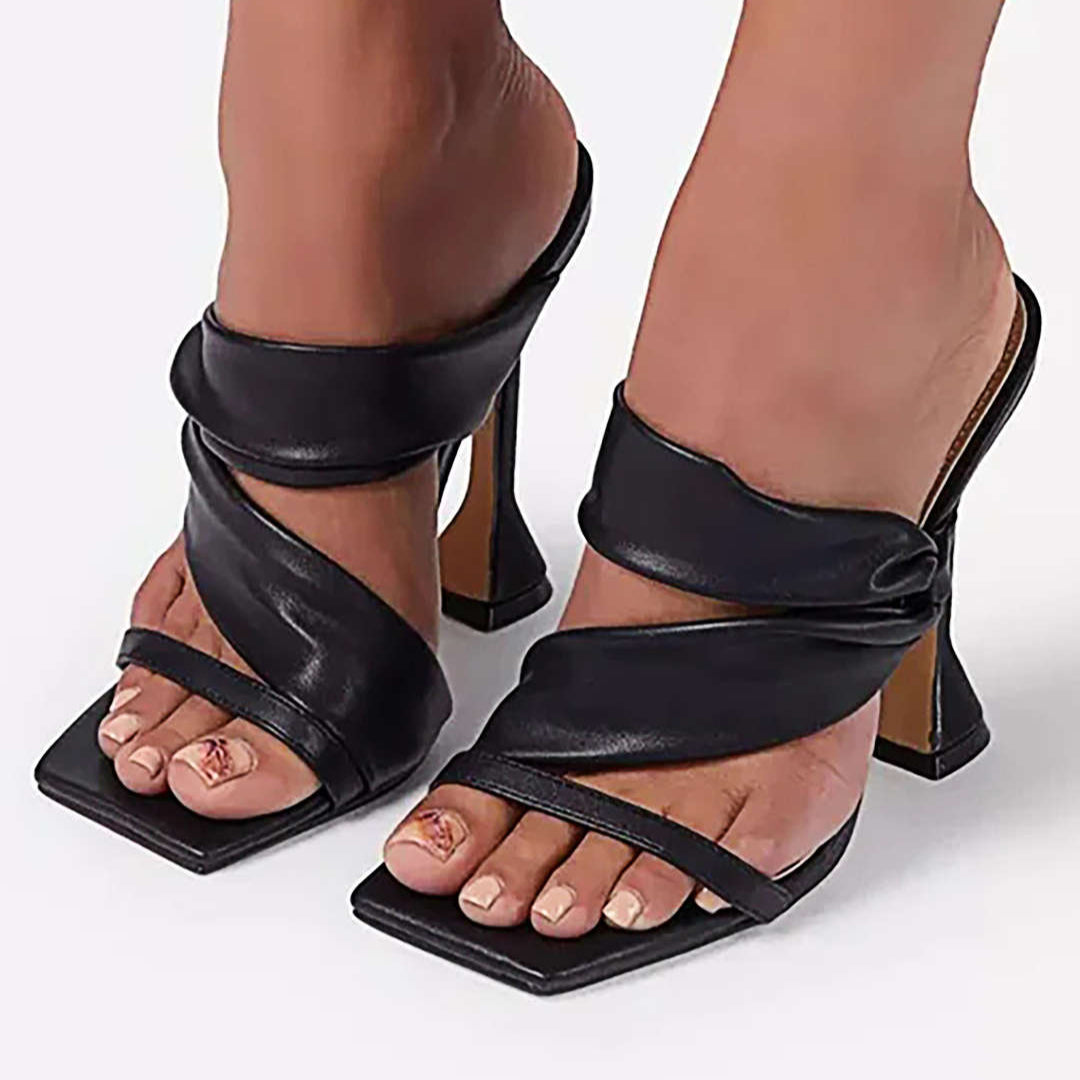 Sara | Heels