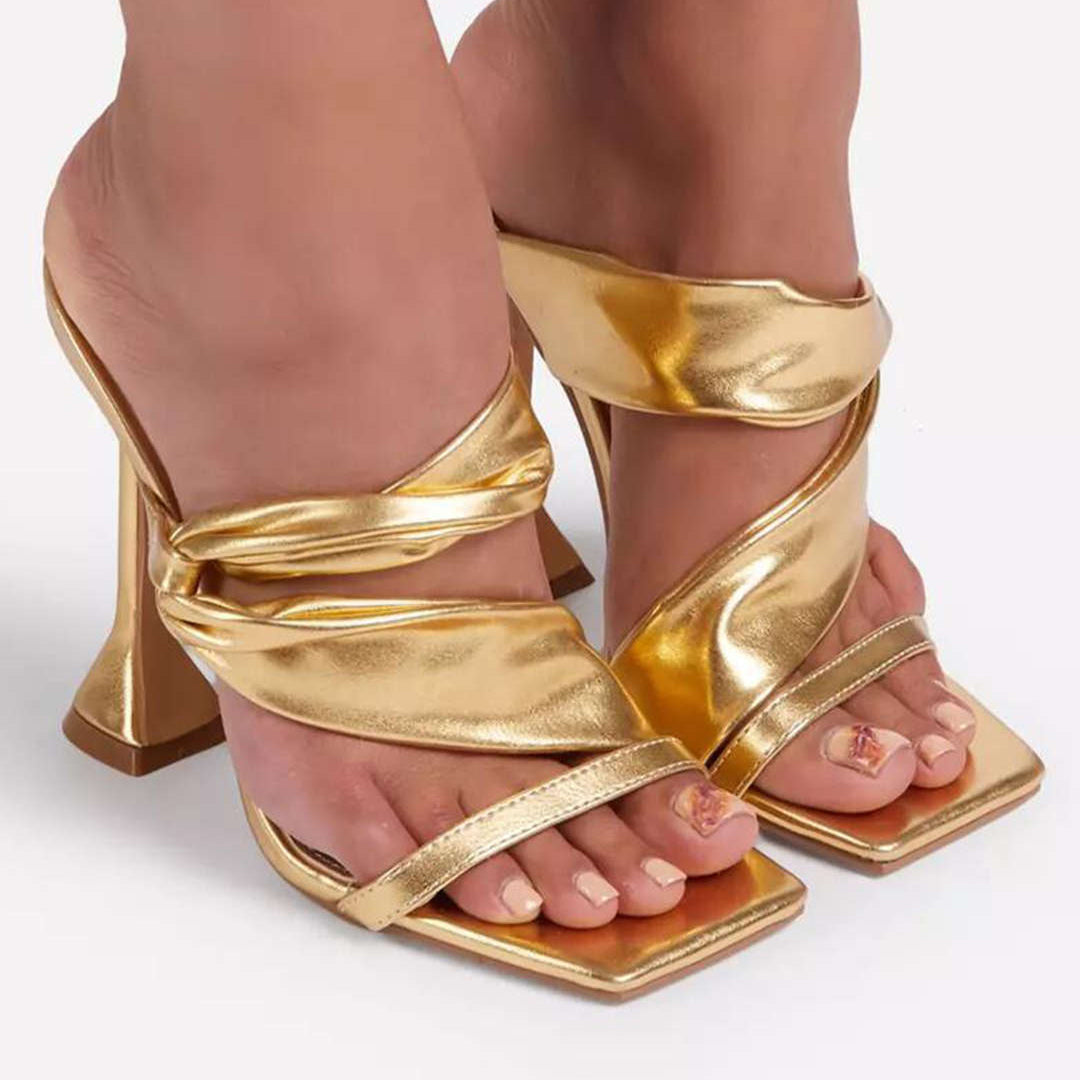 Sara | Heels