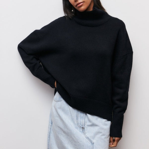 Klára | Elegant knitted roll neck for cold days