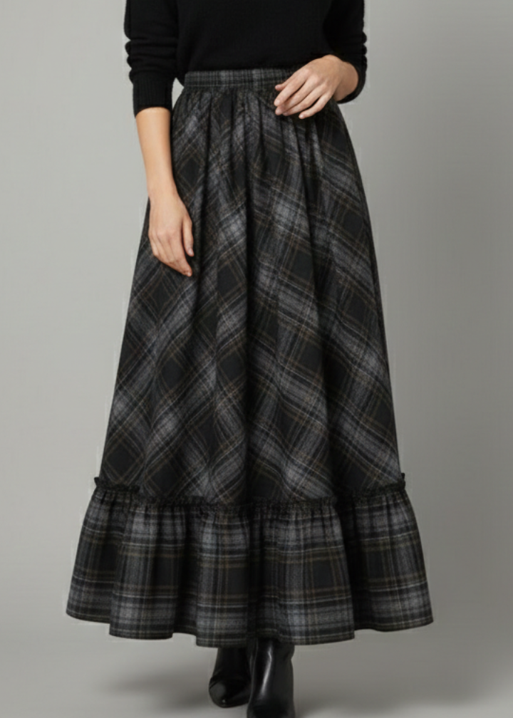 Women’s Maxi Skirt with High Waist and Plaid Pattern