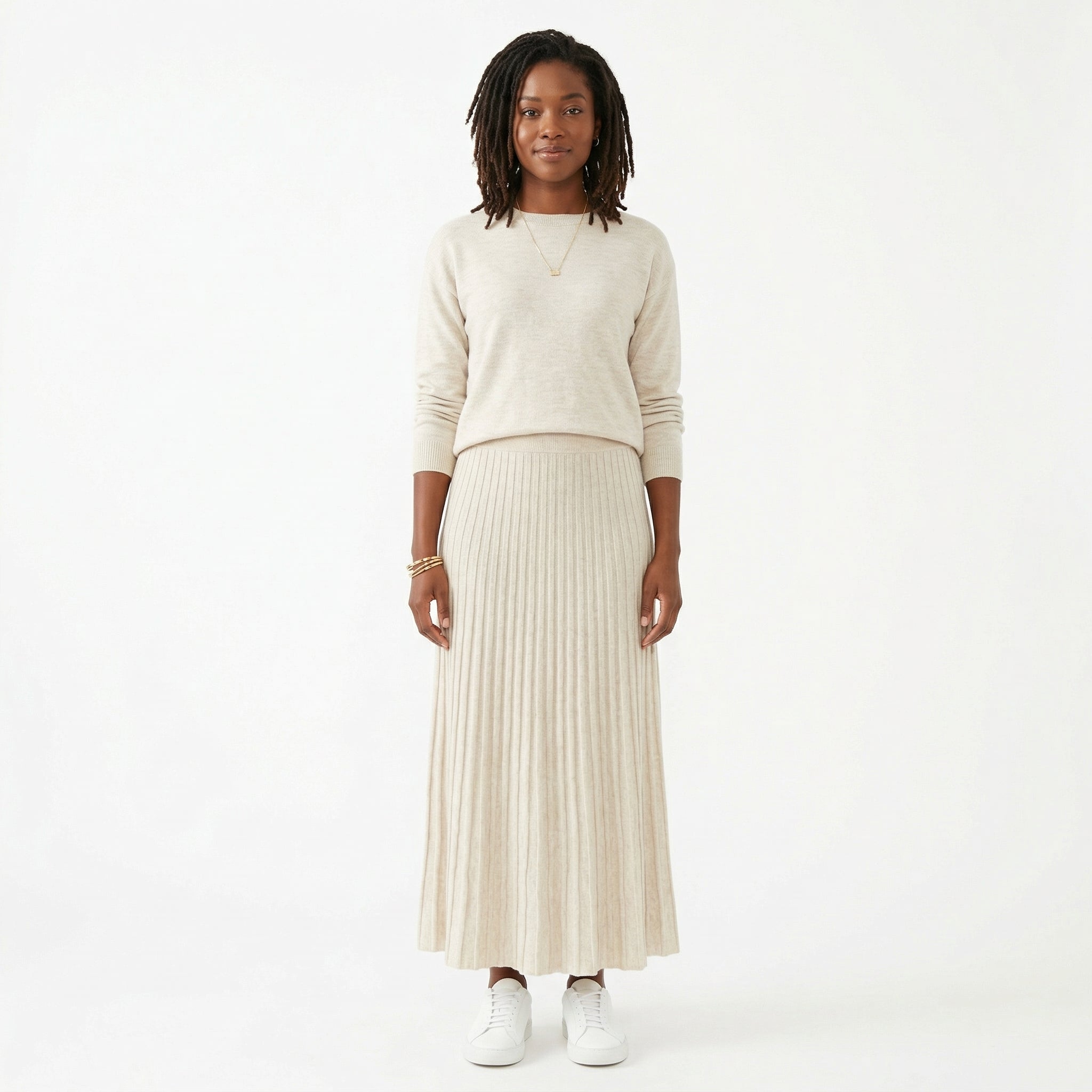 Filipa | Knit Set and Pleated Skirt