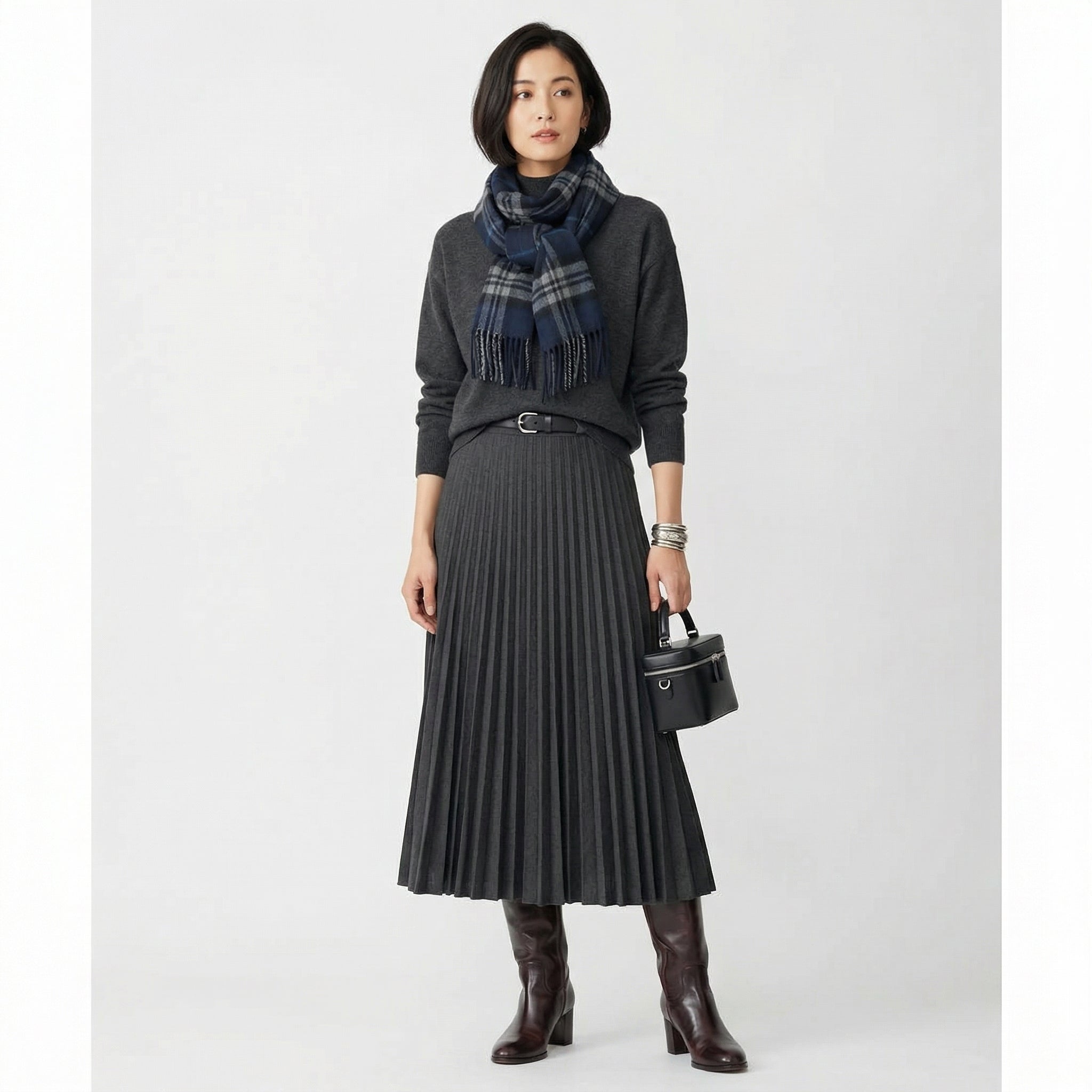 Filipa | Knit Set and Pleated Skirt