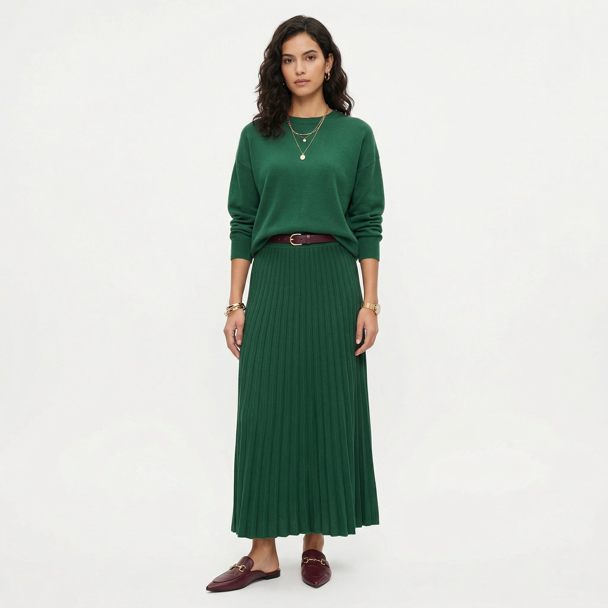 Filipa | Knit Set and Pleated Skirt